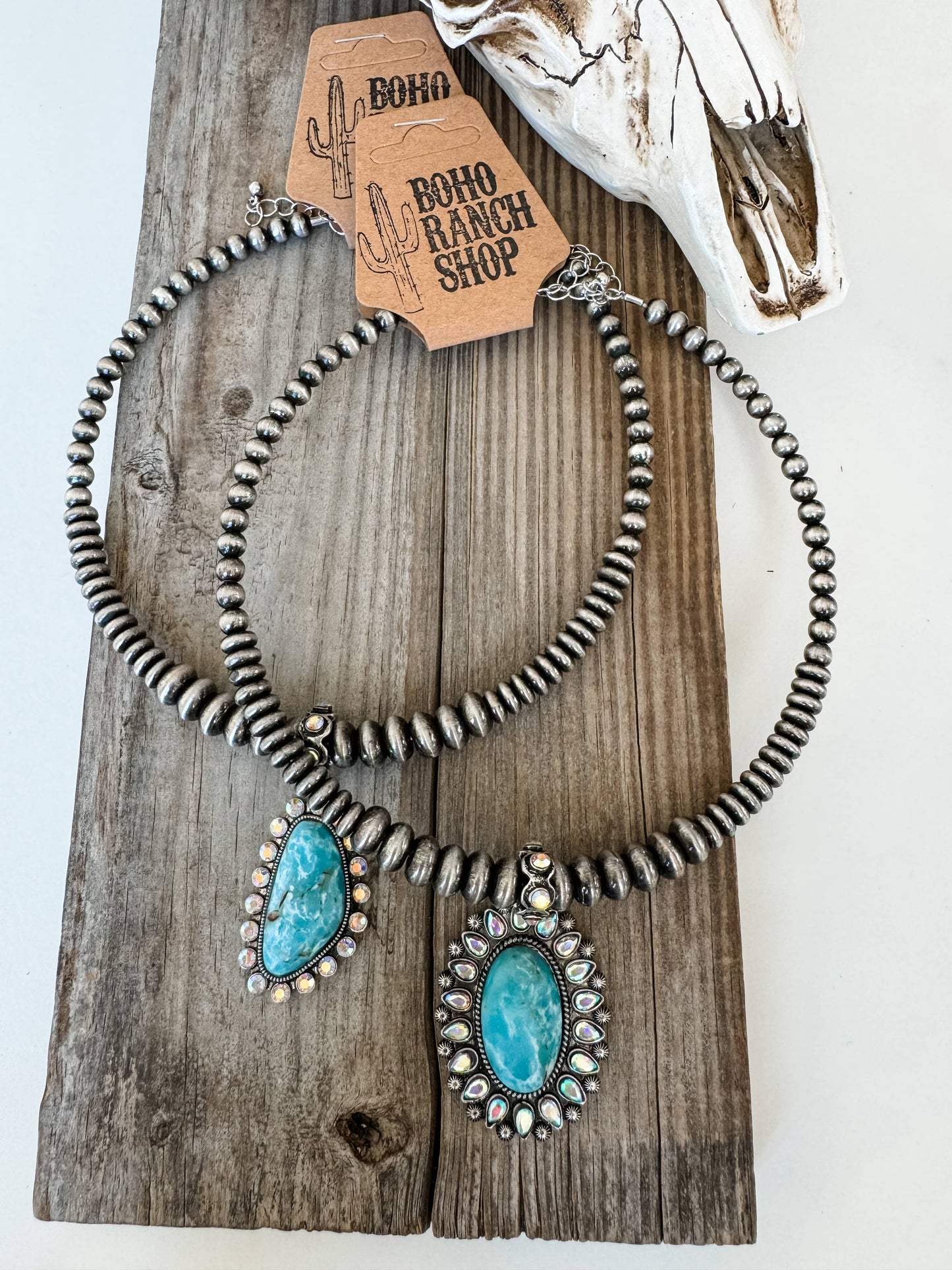 Western Concho Pendant Wire Necklace